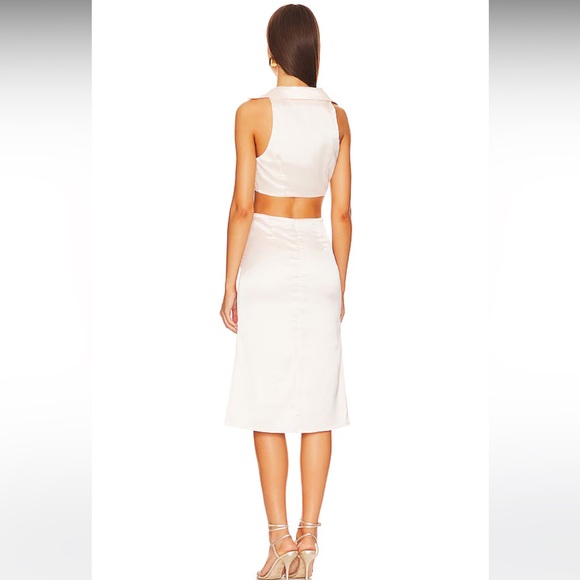 Maily Skirt Set in Ivory
MORE TO COME - Picture 8 of 8